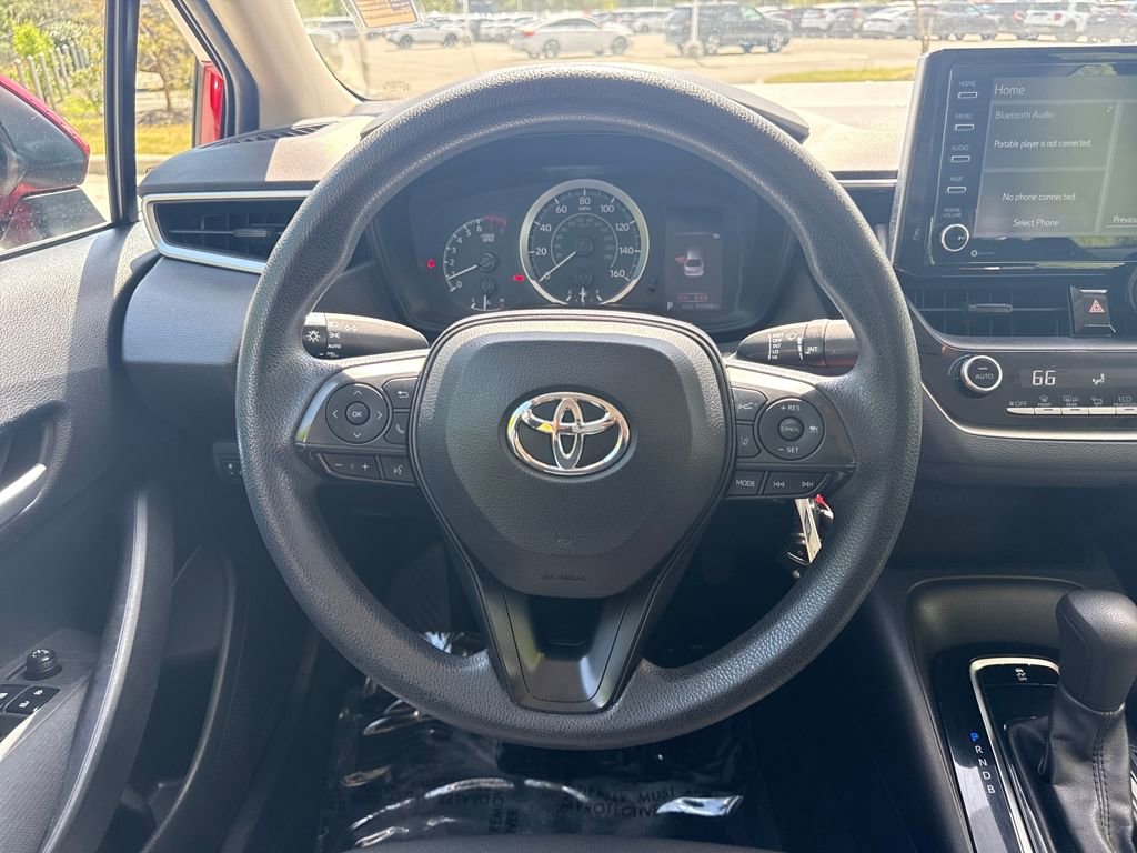 Used 2021 Toyota Corolla LE image 18