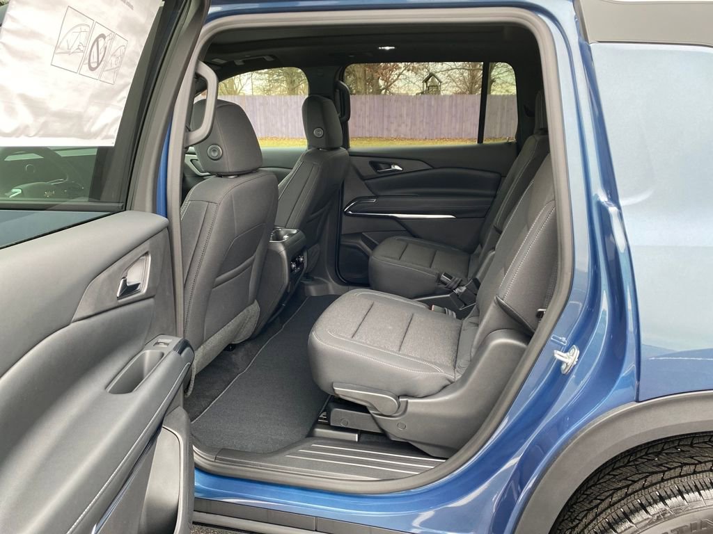 New 2026 Chevrolet Traverse LT w/ Sun and Wheel Package image 18