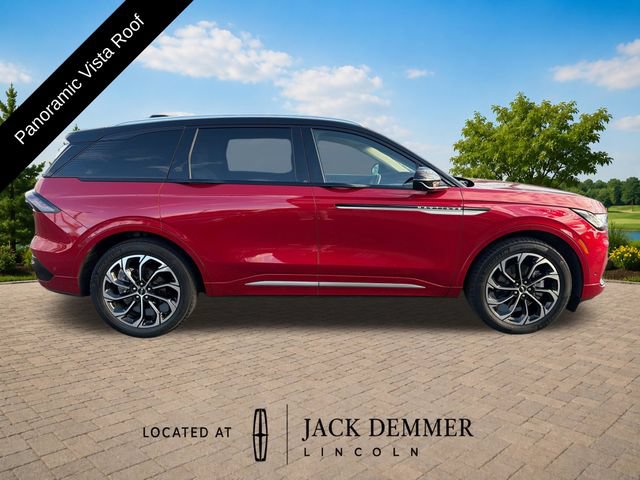 Certified 2024 Lincoln Nautilus Reserve w/ Equipment Group 202A AWD/4WD image 8