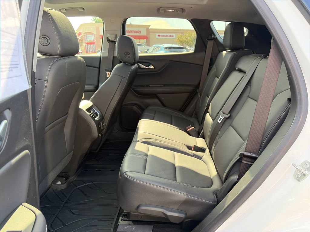 Used 2025 Chevrolet Blazer LT w/ Sound & Technology Package AWD/4WD image 29