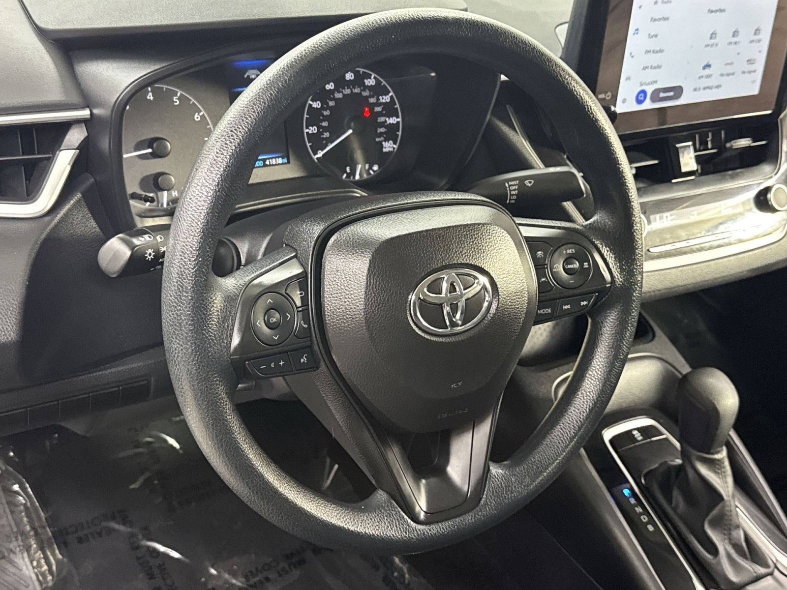 Used 2024 Toyota Corolla LE FWD image 28