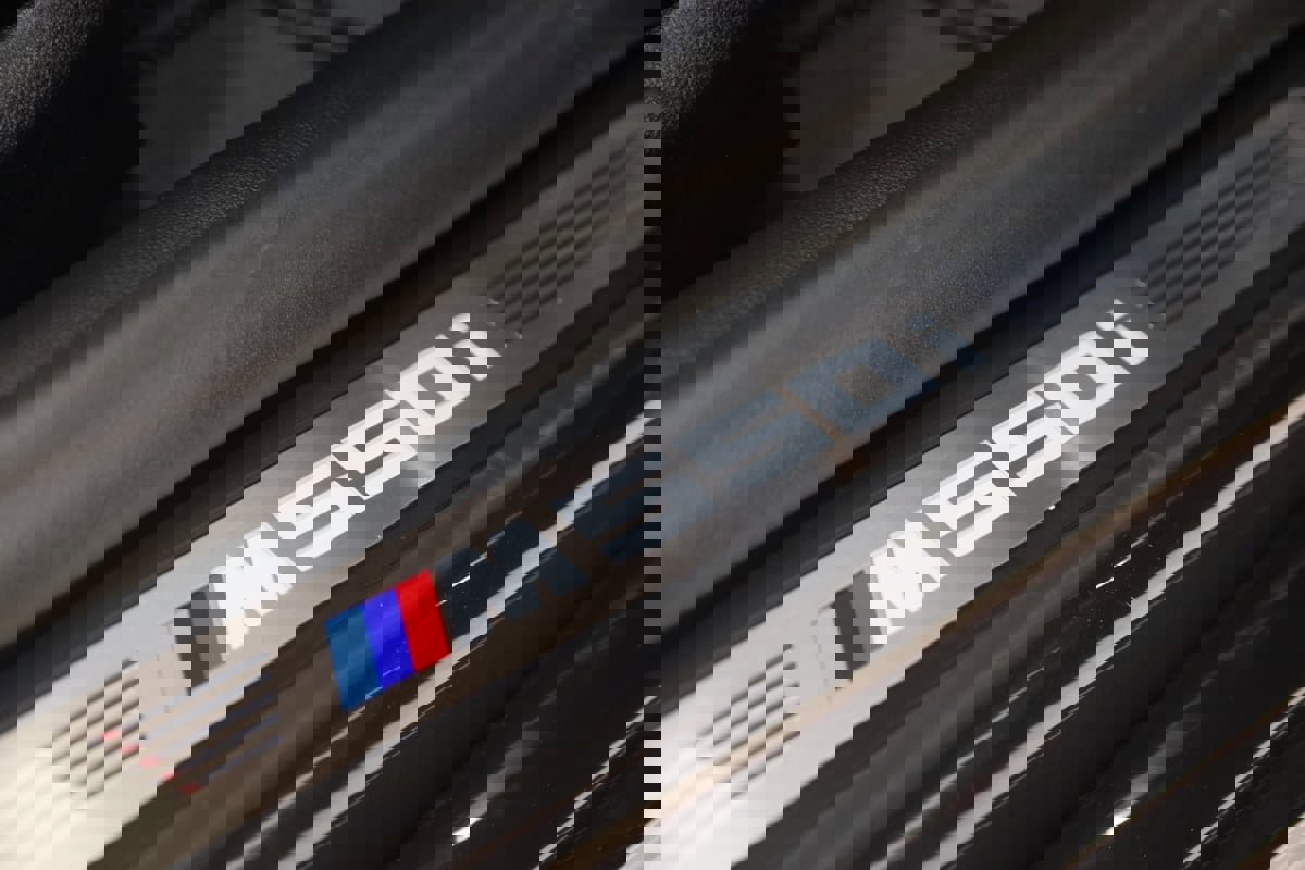 Used 2023 BMW M550i xDrive image 12