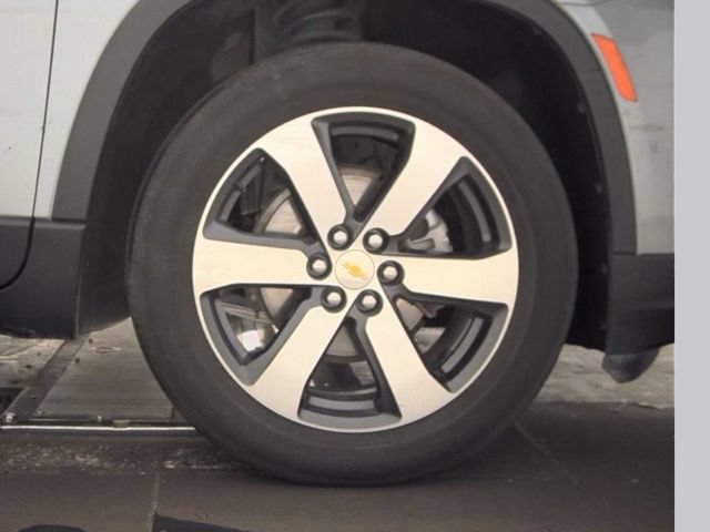 Used 2023 Chevrolet Traverse LT w/ LT Premium Package AWD/4WD image 8