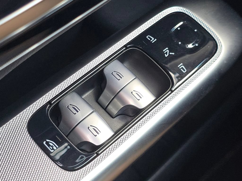Certified 2026 Mercedes-Benz GLC 300 4MATIC image 26
