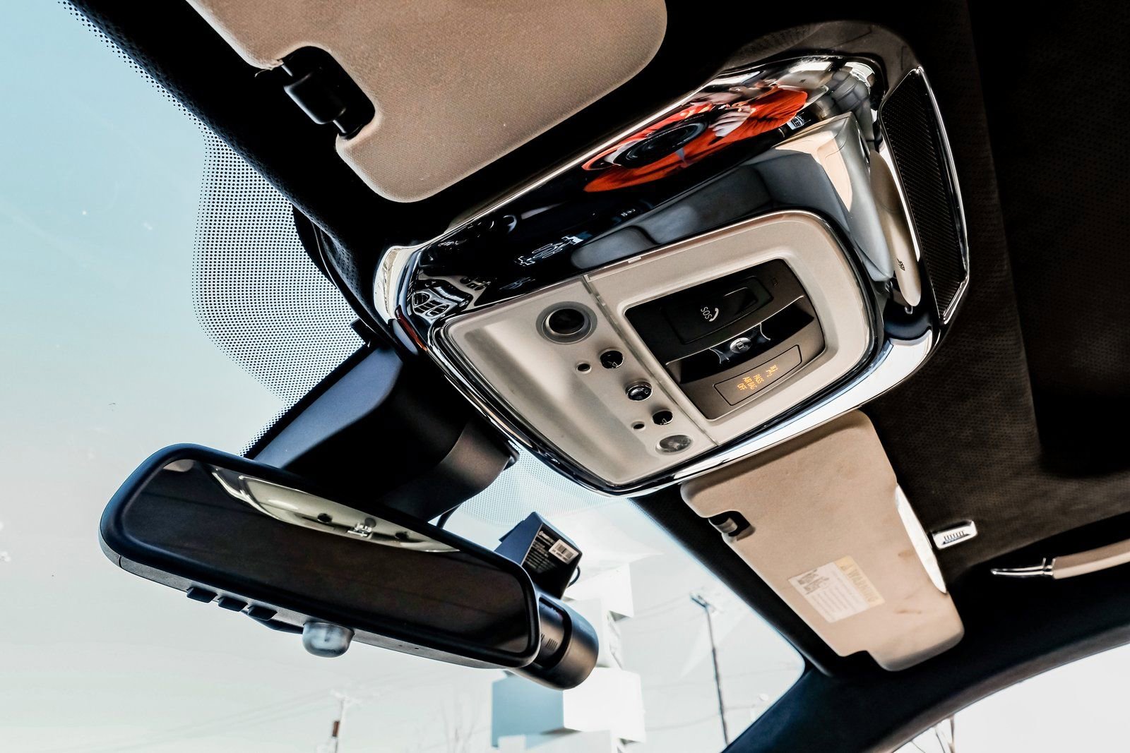 Used 2015 Rolls-Royce Ghost image 36