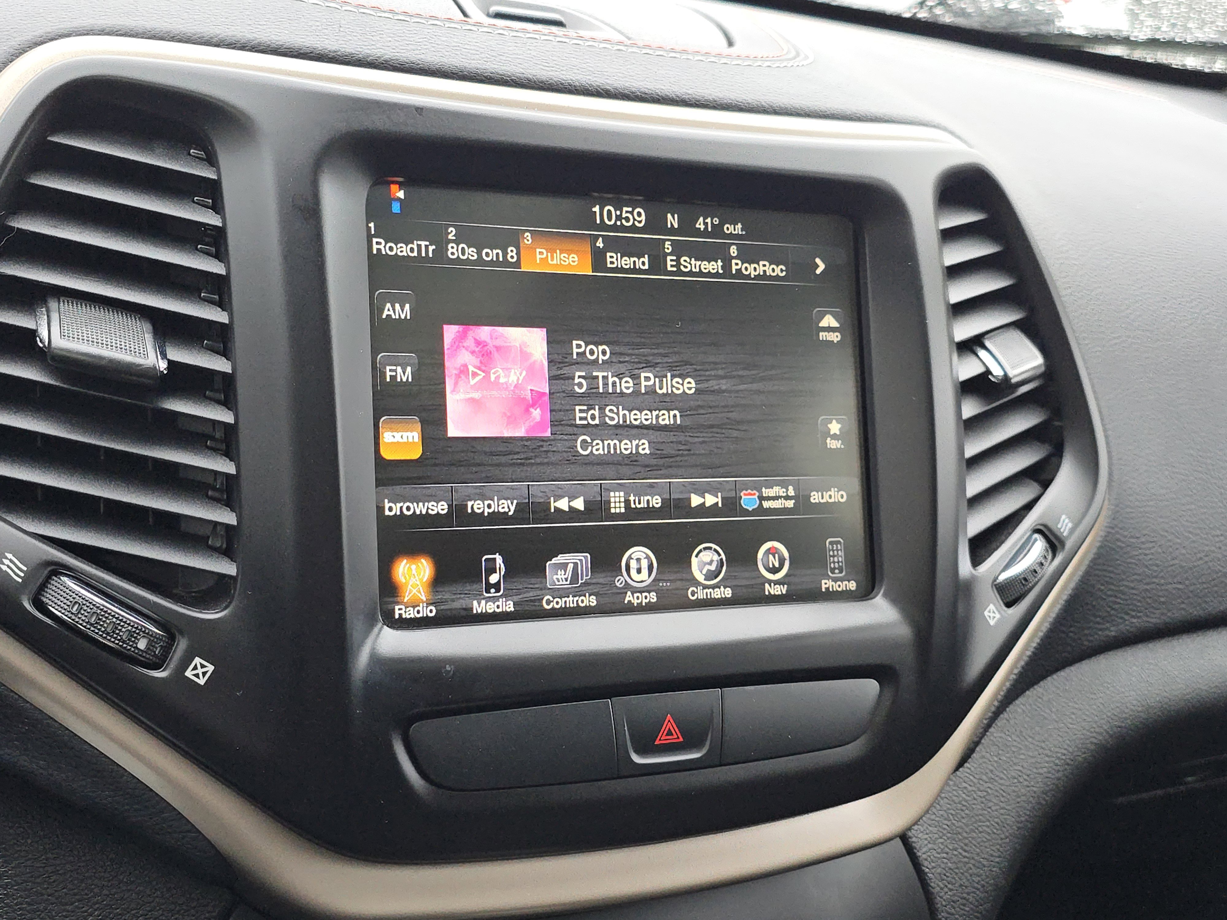 Used 2016 Jeep Cherokee 75th Anniversary image 12