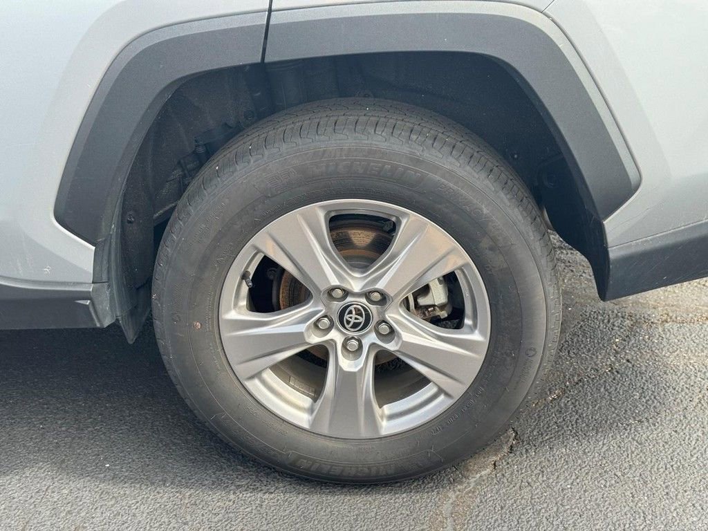 Certified 2025 Toyota RAV4 XLE FWD image 10
