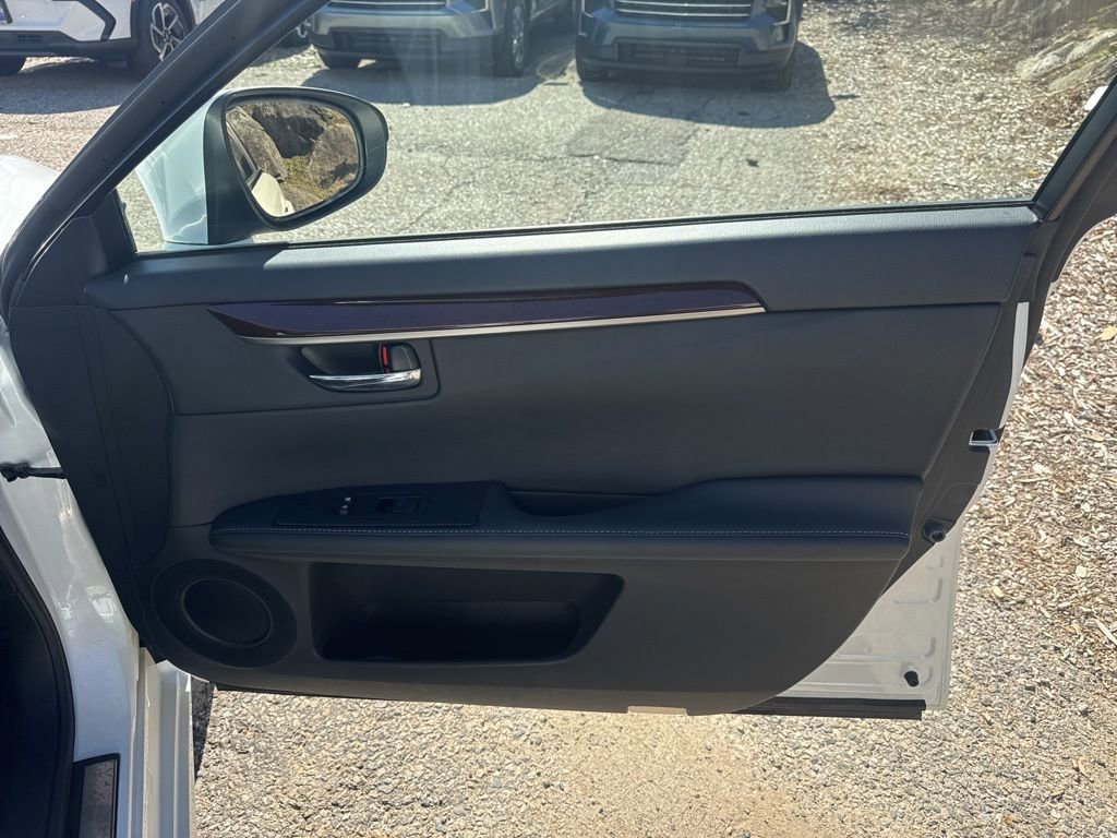 Used 2014 Lexus ES 350 w/ Luxury Package FWD image 17