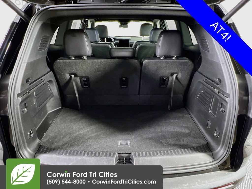Used 2025 GMC Acadia AT4 AWD/4WD image 14