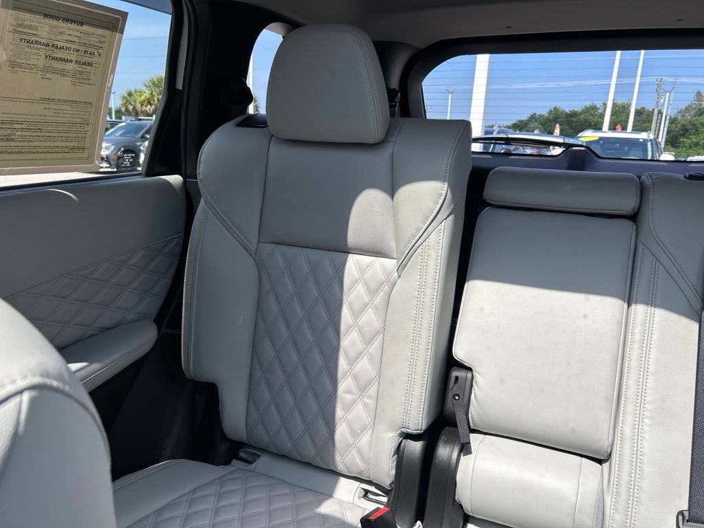 Used 2025 Mitsubishi Outlander 4WD Plug-In Hybrid image 36