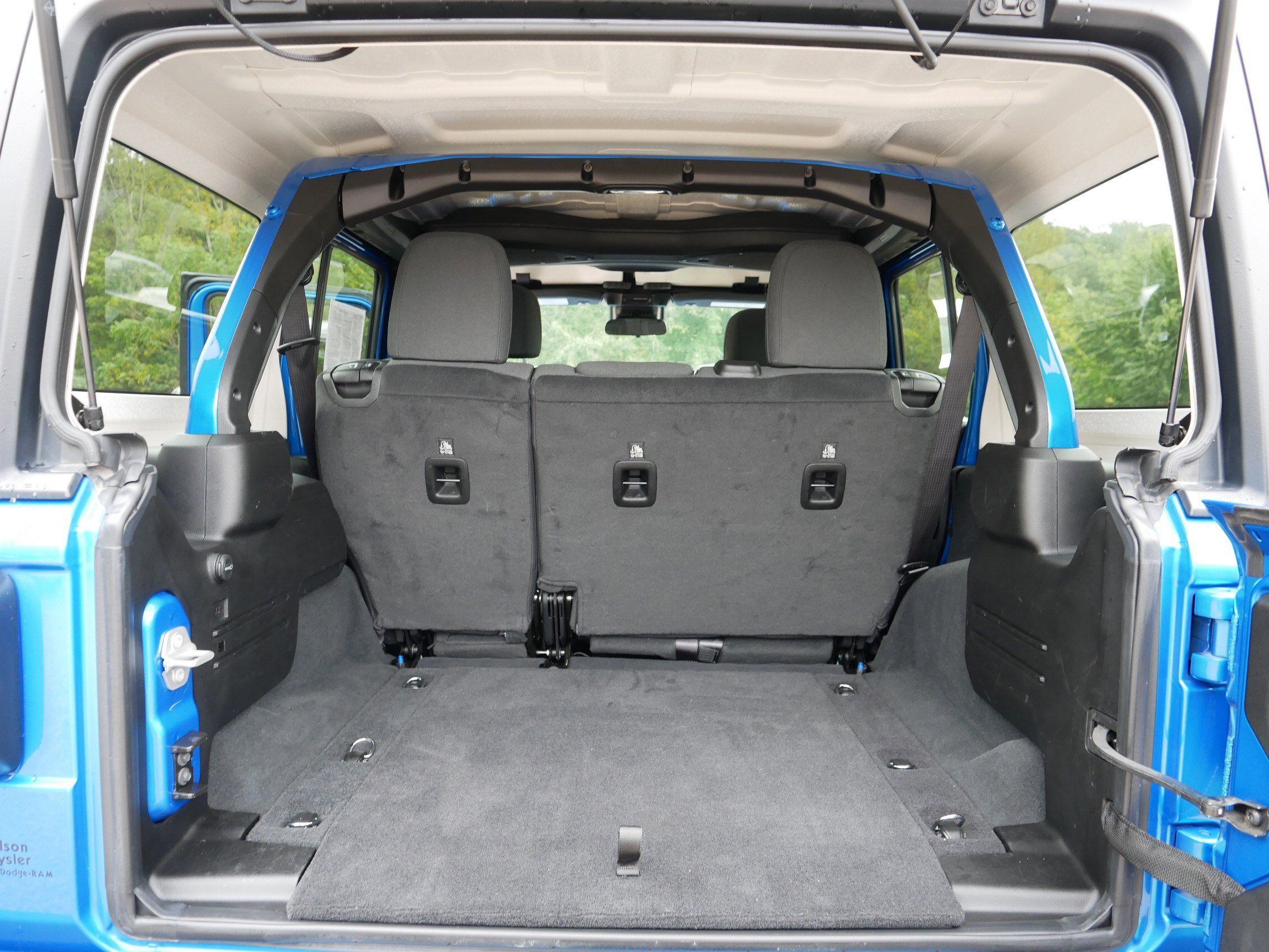 Used 2024 Jeep Wrangler Sport S image 18