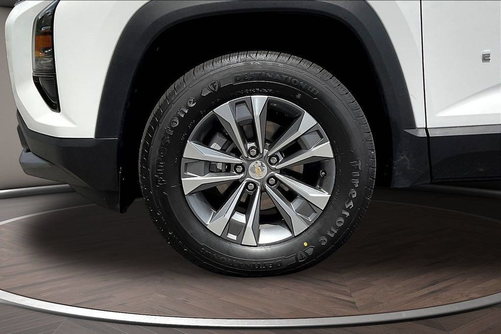 Used 2025 Chevrolet Equinox LT FWD image 37