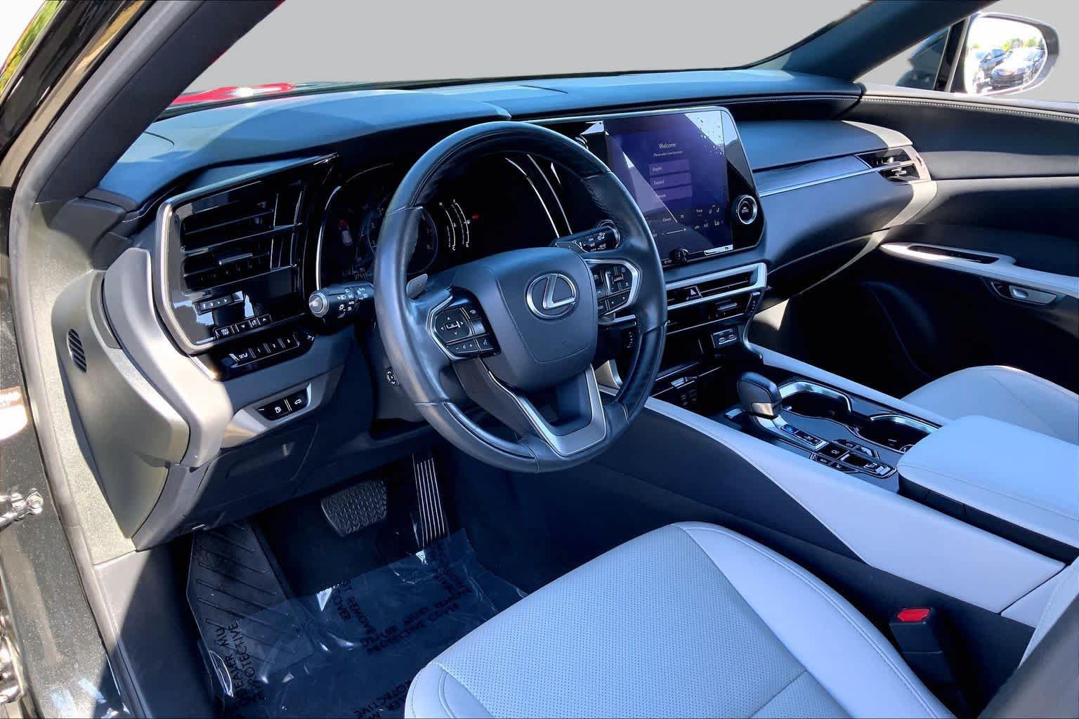 Certified 2024 Lexus RX 350 Premium w/ Cold Area Package AWD/4WD image 18