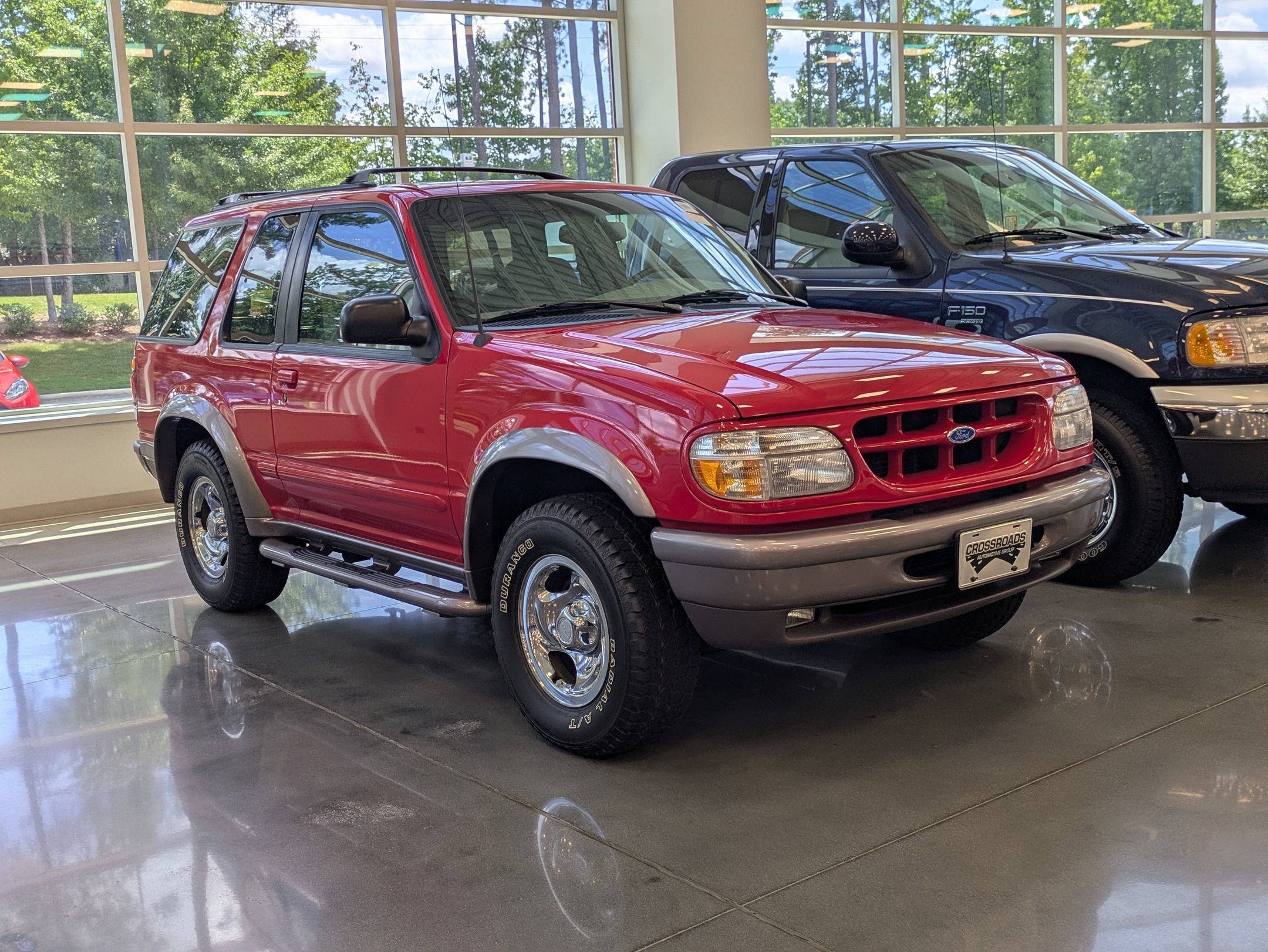Used 1997 Ford Explorer Sport AWD/4WD image 2