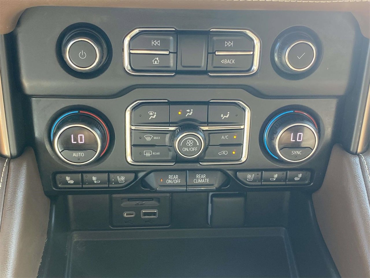 Used 2021 Chevrolet Tahoe High Country image 31