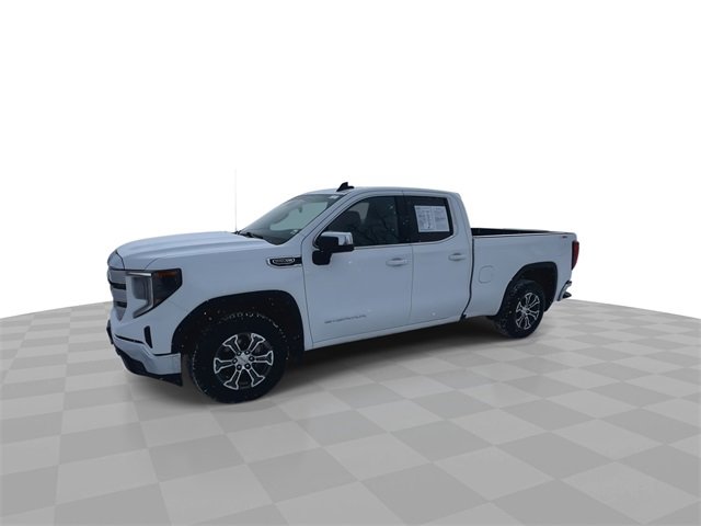 Used 2024 GMC Sierra 1500 SLE image 4