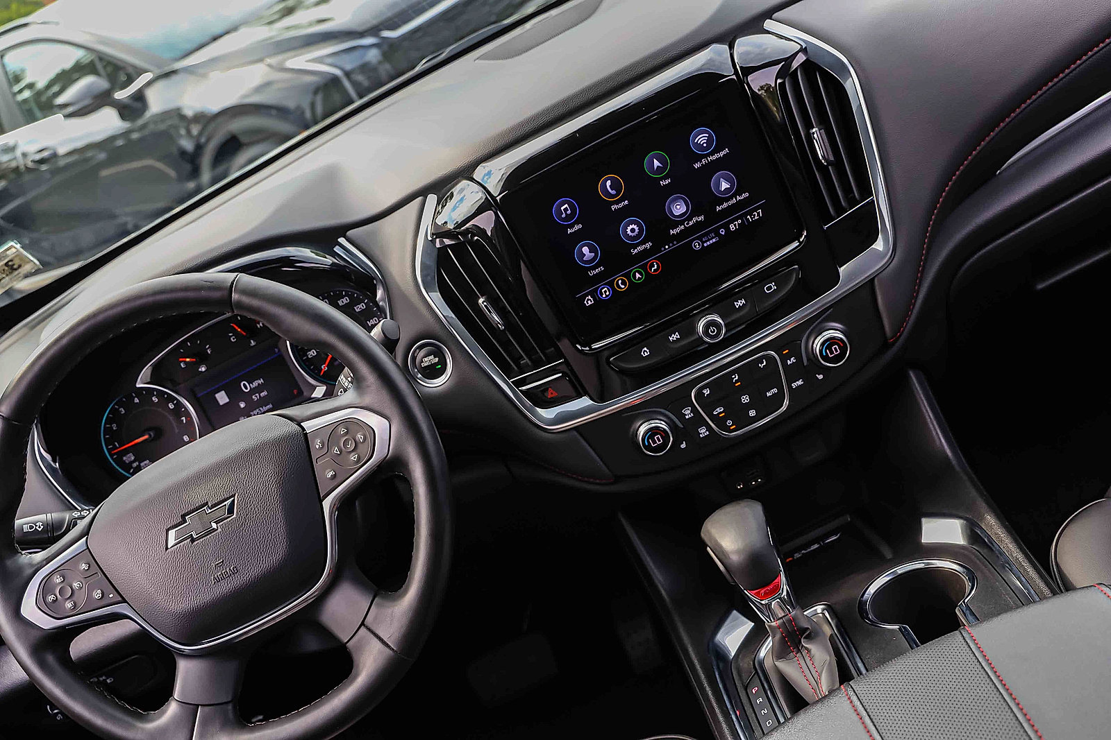 Used 2024 Chevrolet Traverse RS w/ LPO, Floor Liner Package AWD/4WD image 18
