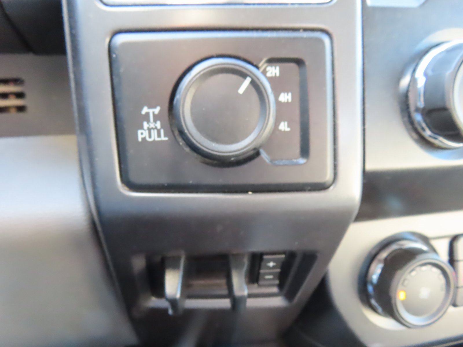 Used 2022 Ford F250 XLT w/ XLT Premium Package image 26