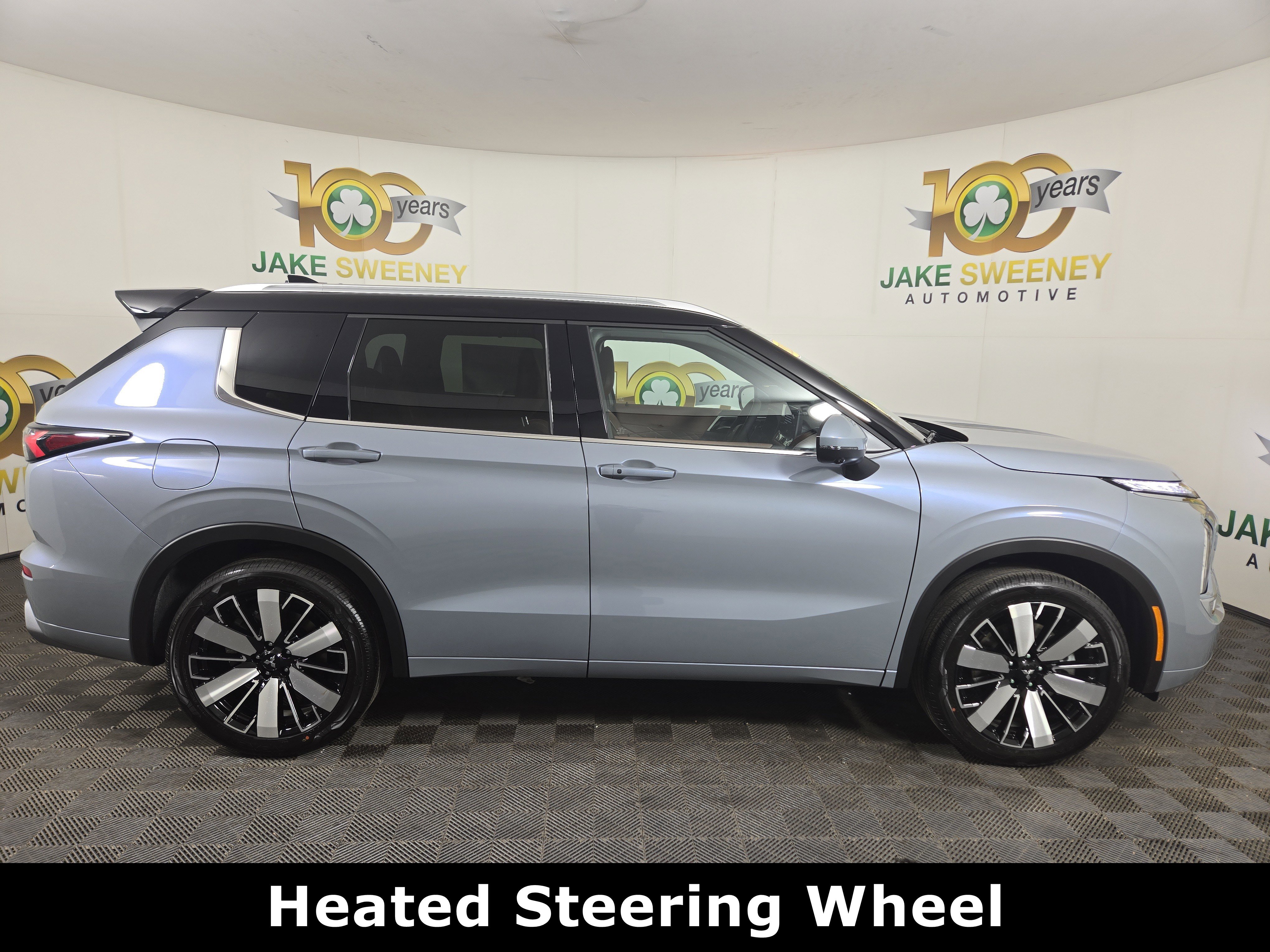 New 2026 Mitsubishi Outlander SEL image 8