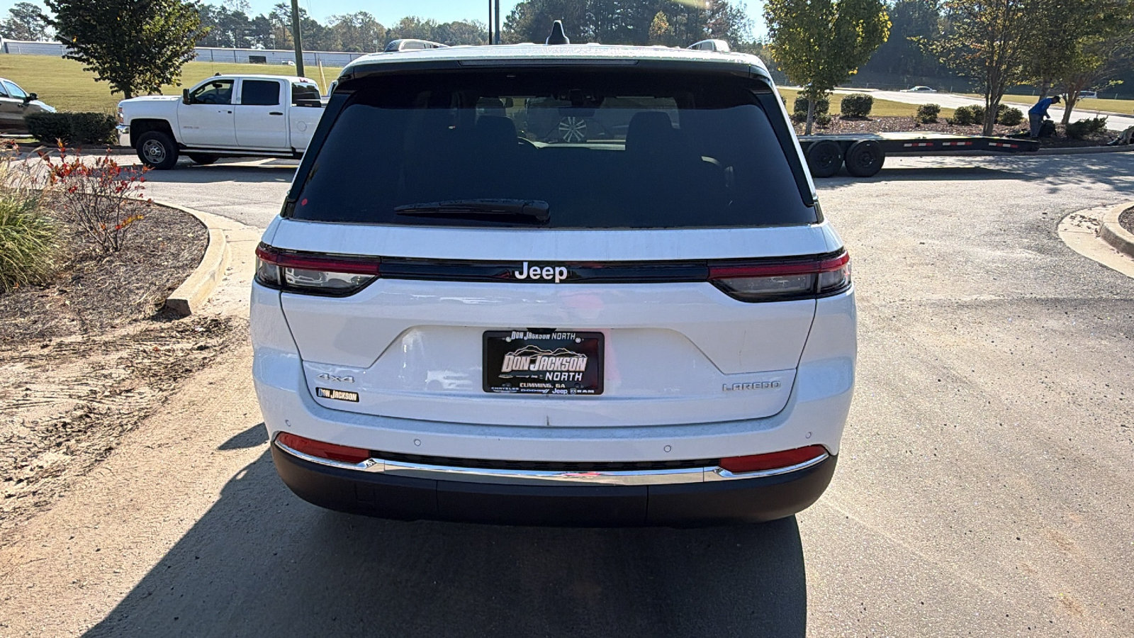 New 2027 Jeep Grand Cherokee Laredo X AWD/4WD image 9