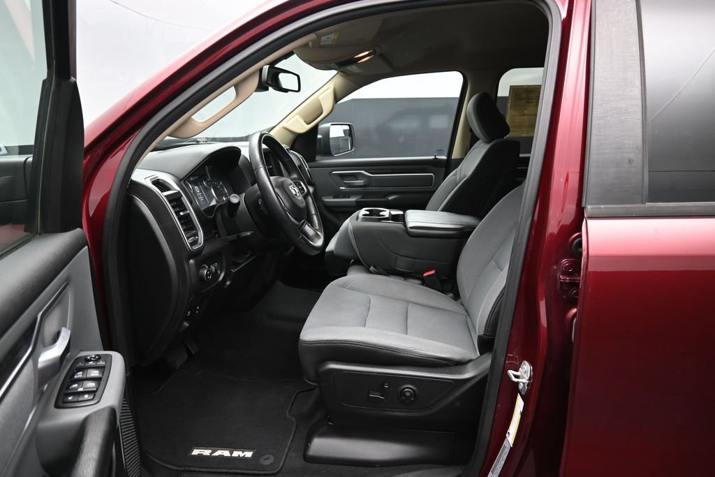 Used 2019 RAM 1500 Big Horn AWD/4WD image 9