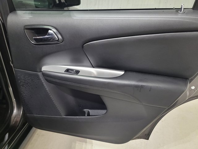 Used 2020 Dodge Journey SE w/ SE Popular Equipment Group image 46