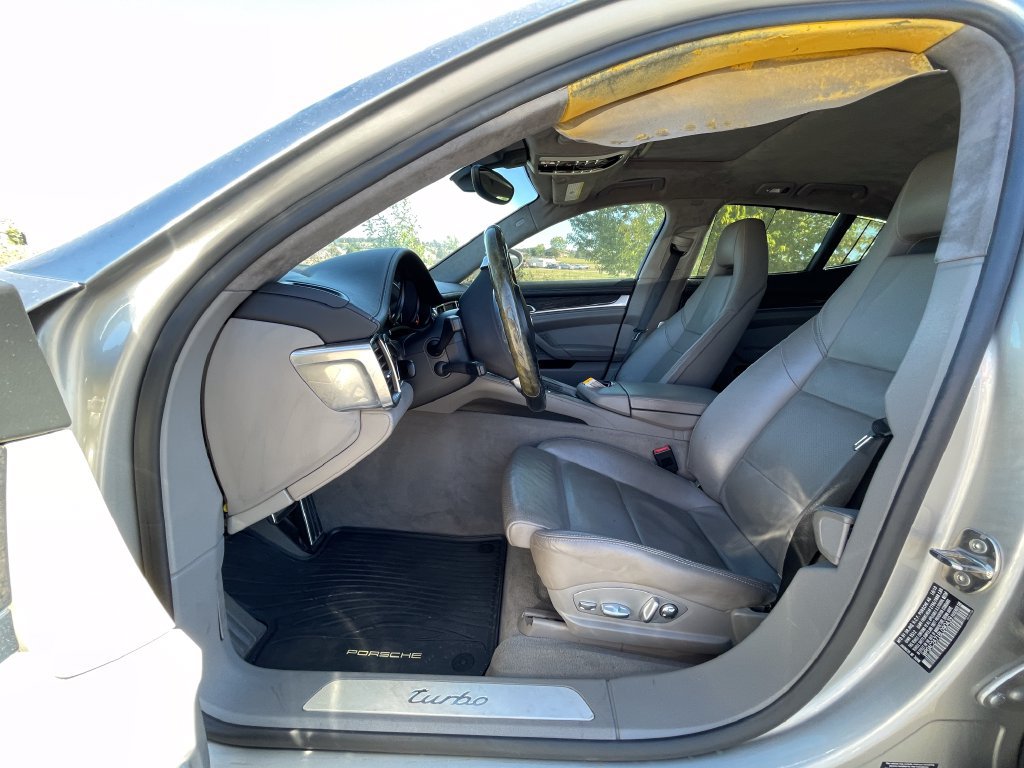 Used 2011 Porsche Panamera Turbo AWD/4WD image 3