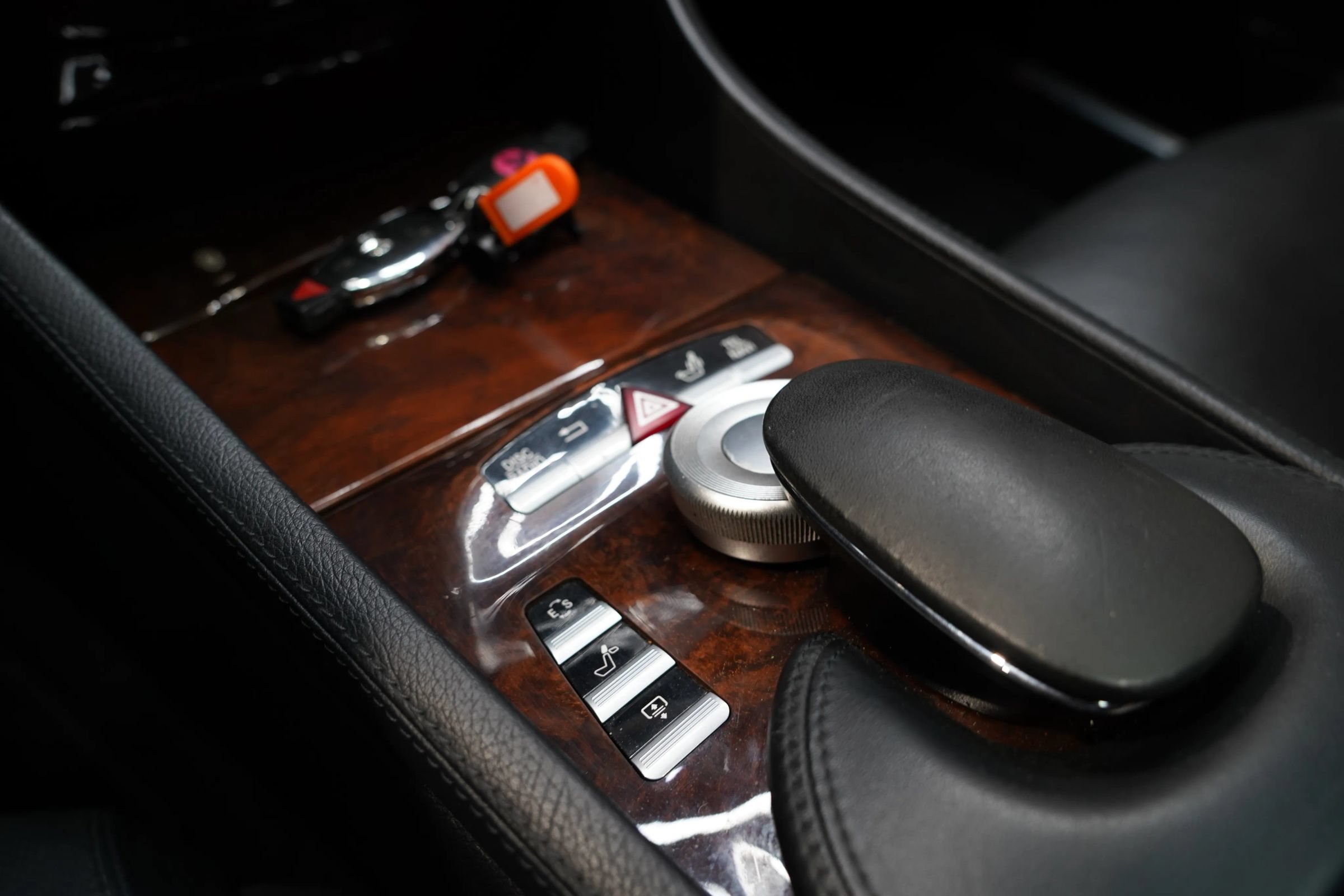 Used 2011 Mercedes-Benz CL 550 4MATIC w/ Sport Pkg Plus One image 54