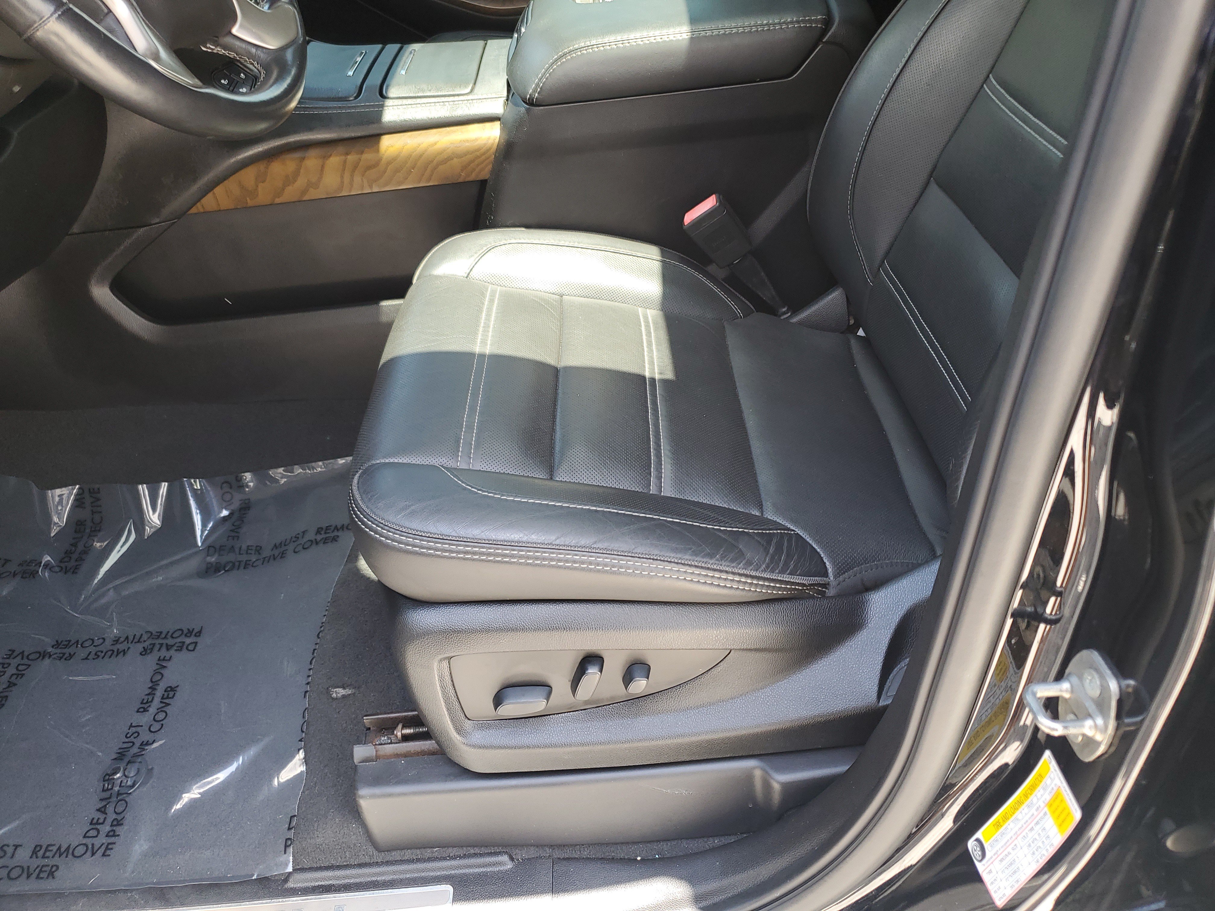 Used 2019 GMC Yukon XL Denali AWD/4WD image 20