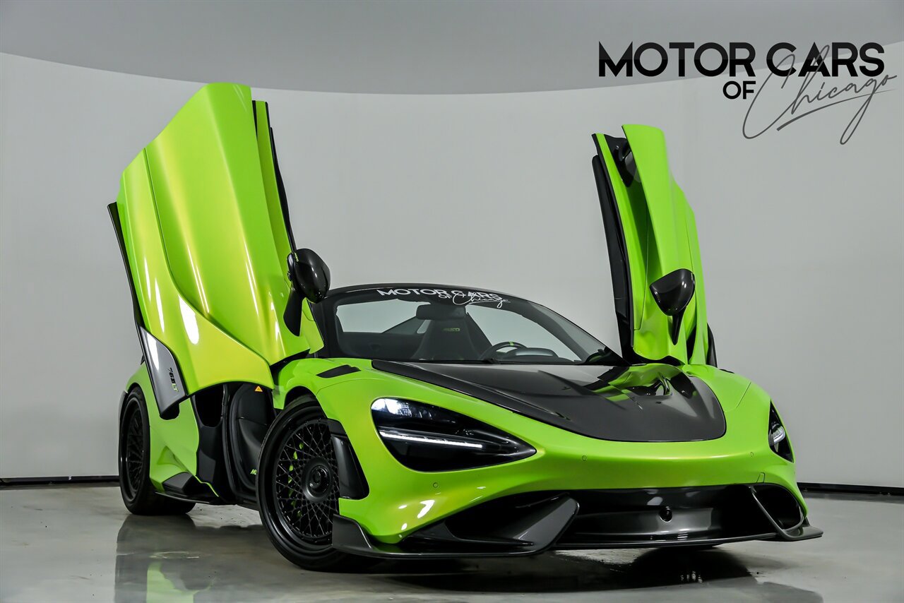 Used 2022 McLaren 765LT image 1