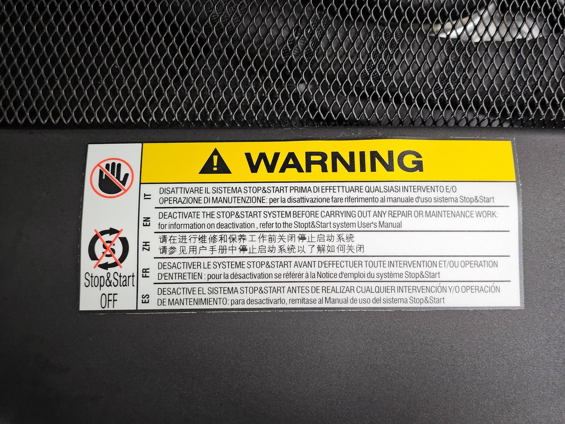 Used 2022 Ferrari 812 GTS image 21