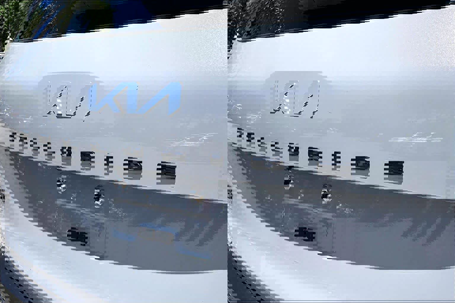 Used 2022 Kia Telluride EX w/ EX Premium Package image 10