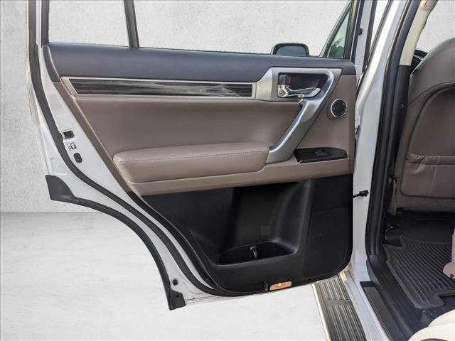 Used 2023 Lexus GX 460 Premium image 14