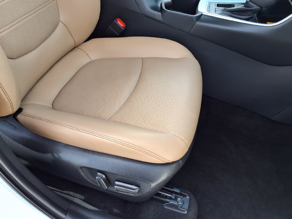 Used 2025 Toyota RAV4 Limited w/ Advanced Technology Package FWD image 19