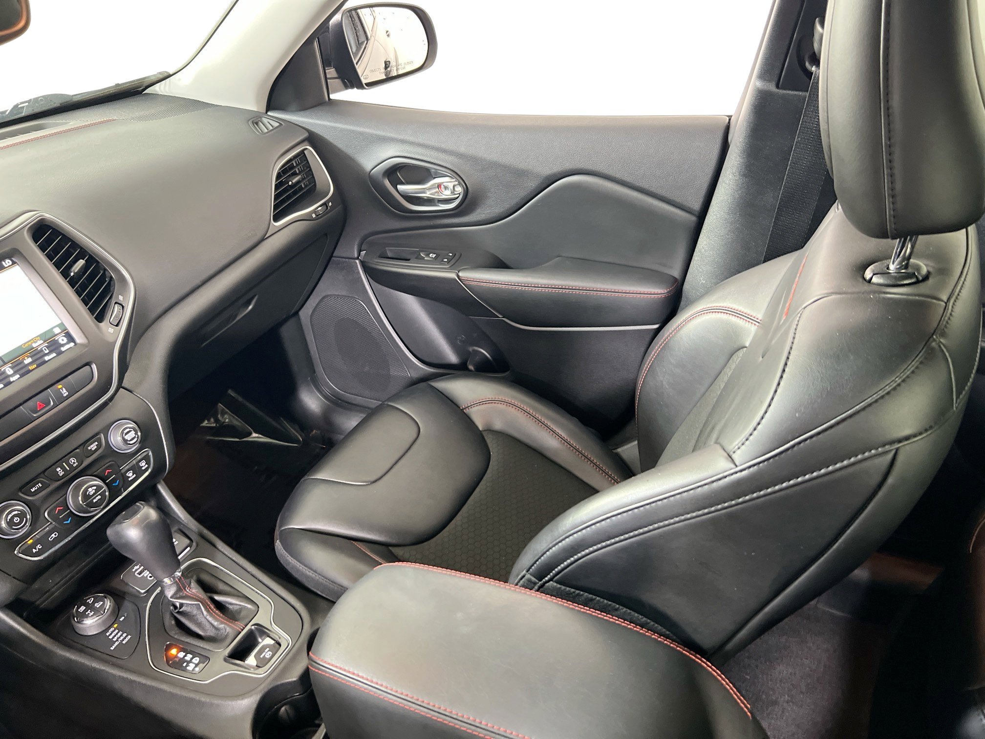 Used 2022 Jeep Cherokee Trailhawk w/ Sun, Sound & Nav Group image 24