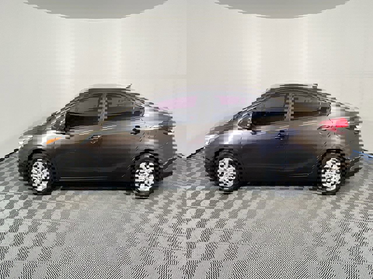 Used 2018 Kia Forte LX image 6