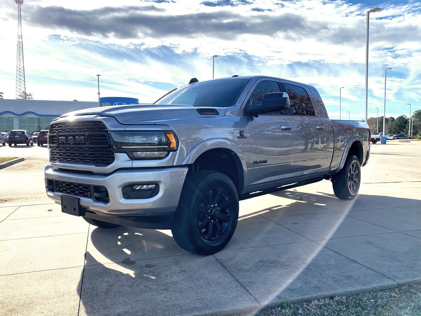 Used 2022 RAM 2500 Limited w/ Night Edition image 3