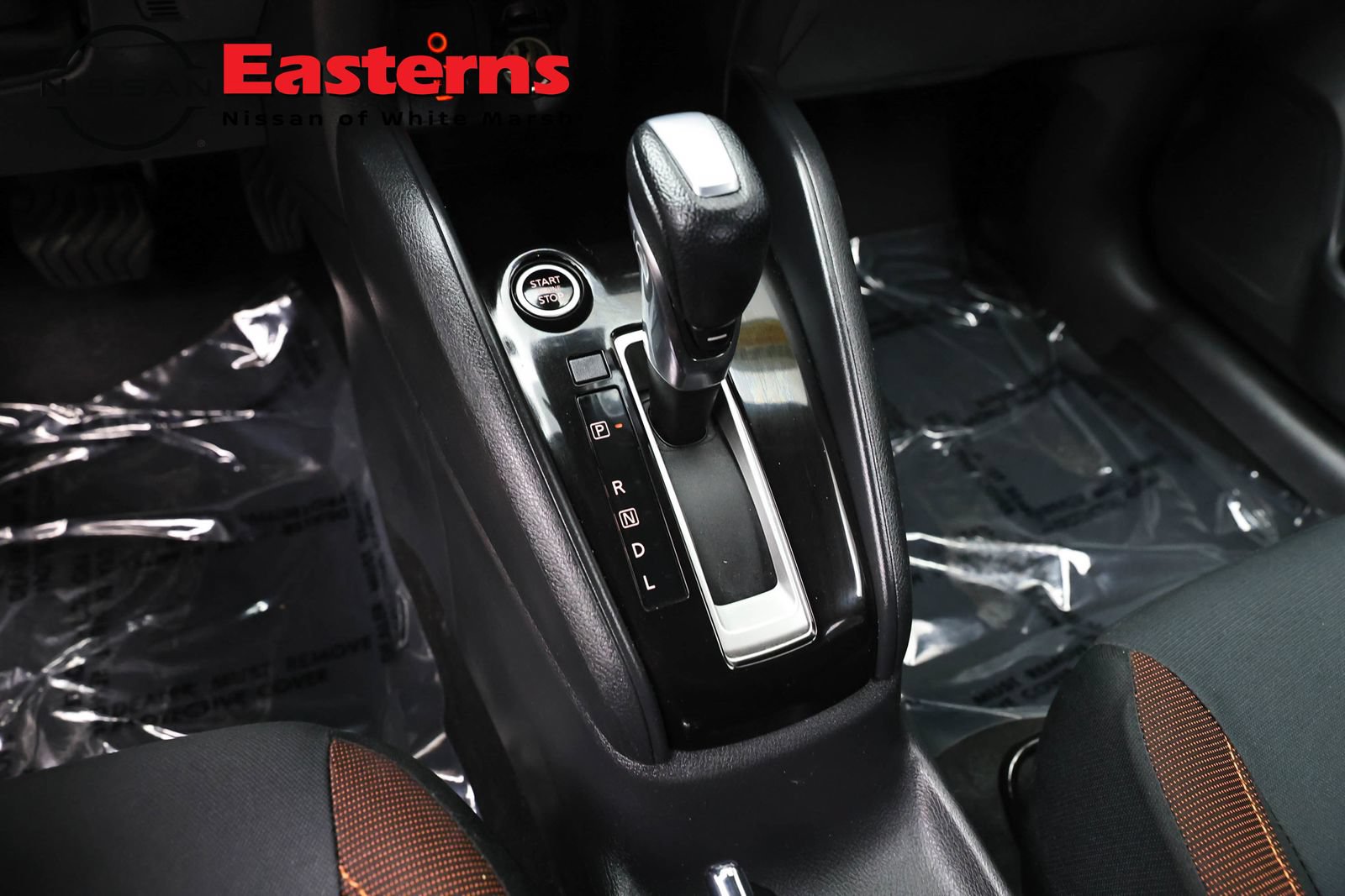 Used 2021 Nissan Versa SR FWD image 13