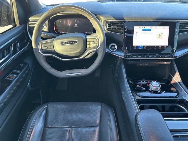 Used 2022 Jeep Wagoneer Series I w/ Premium Group I AWD/4WD image 16