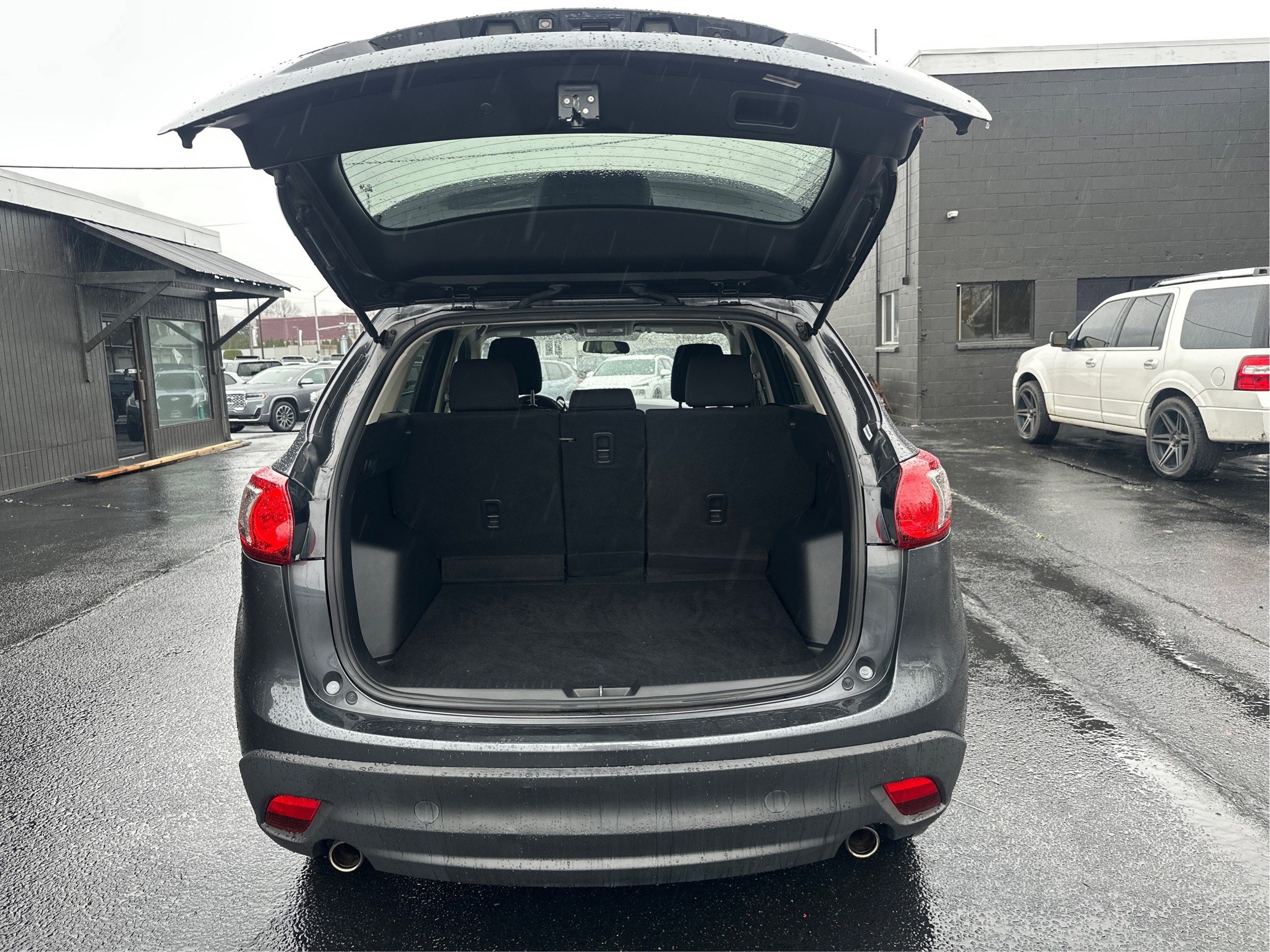 Used 2016 MAZDA CX-5 Touring image 11