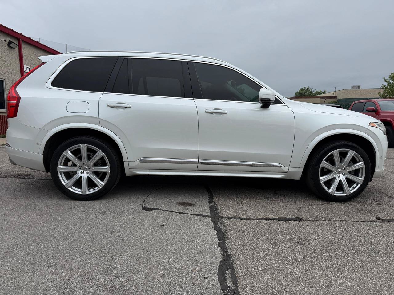 Used 2016 Volvo XC90 T6 Inscription AWD/4WD image 11