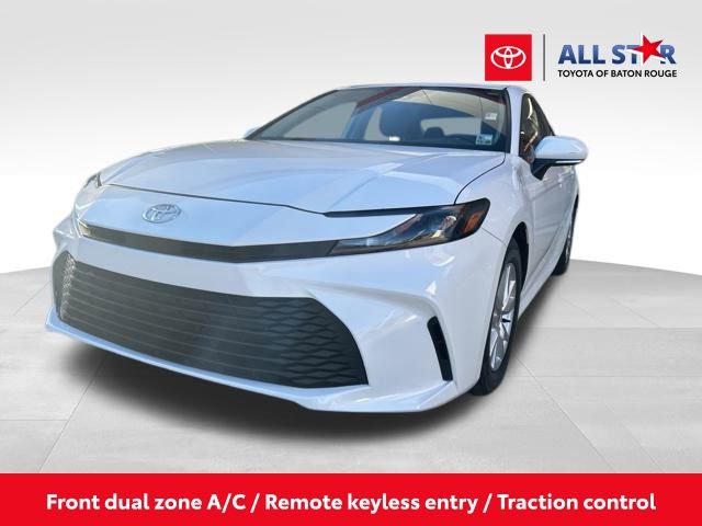 Used 2025 Toyota Camry LE image 1