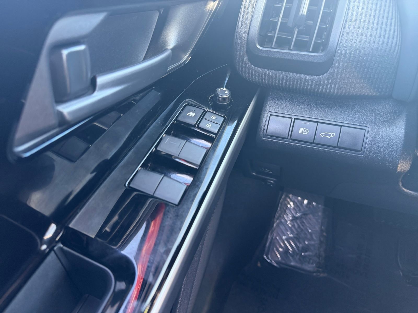 Certified 2025 Toyota bZ4X XLE w/ Weather Package image 22