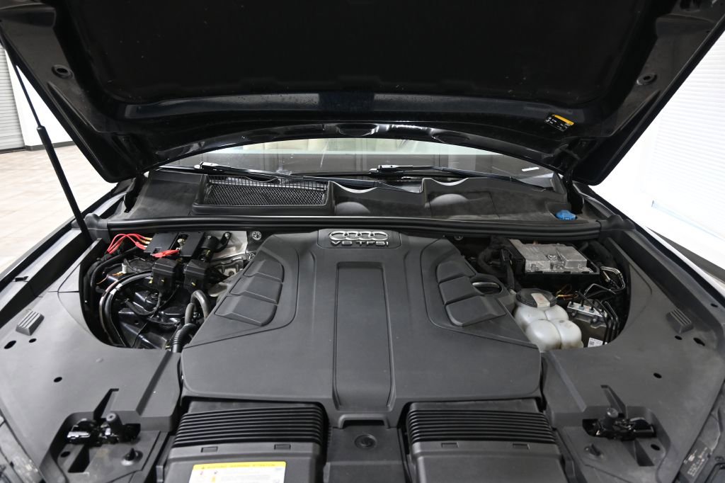 Used 2018 Audi Q7 3.0T Premium image 37