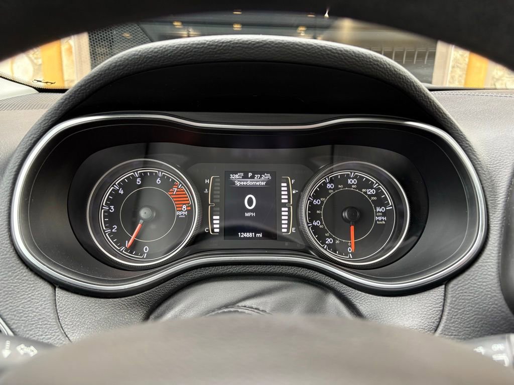 Used 2019 Jeep Cherokee Latitude w/ Popular Appearance Group image 28