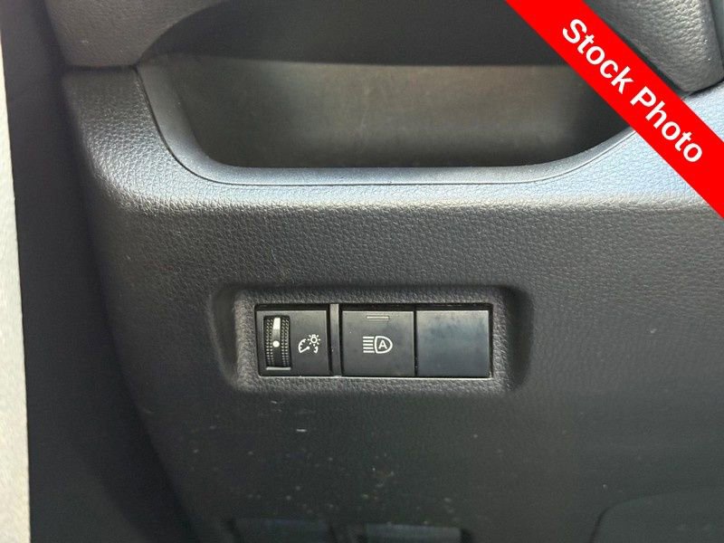 Used 2019 Toyota RAV4 LE w/ All Weather Liner Package FWD image 29