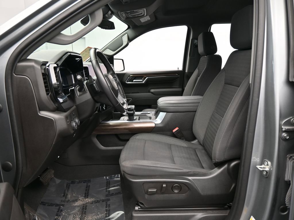 Used 2023 Chevrolet Silverado 1500 RST image 11