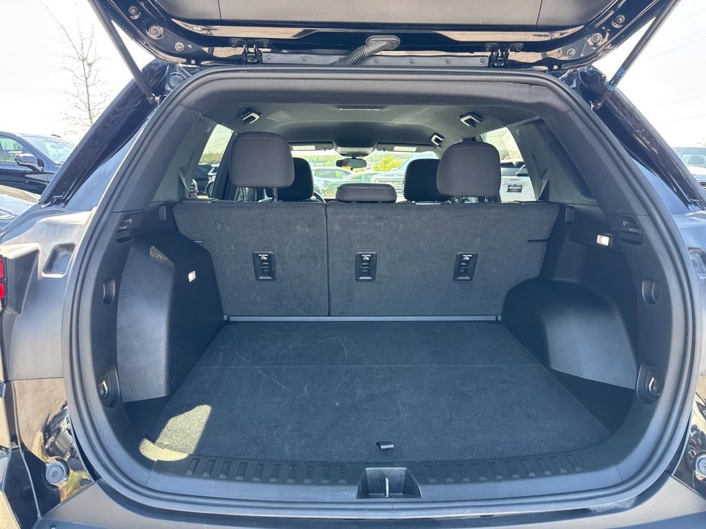 Used 2025 GMC Terrain Elevation AWD/4WD image 28