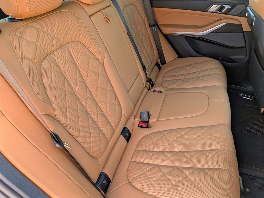 Used 2024 BMW X5 xDrive40i w/ Premium Package image 33