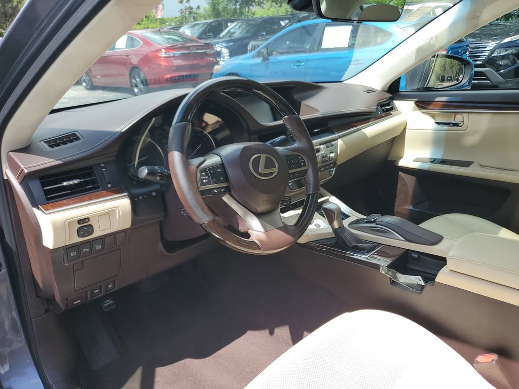 Used 2017 Lexus ES 350 FWD image 22